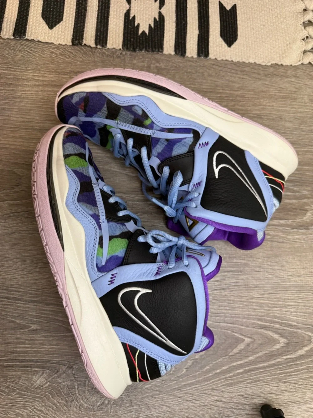 Nike Kyrie 8 Infinity Aluminum Black Blue Basketball Sneakers Mens Size 8.5